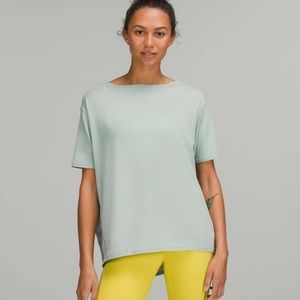 Lululemon Back In Action Short Sleeve T Shirt, 16, Silver Blue